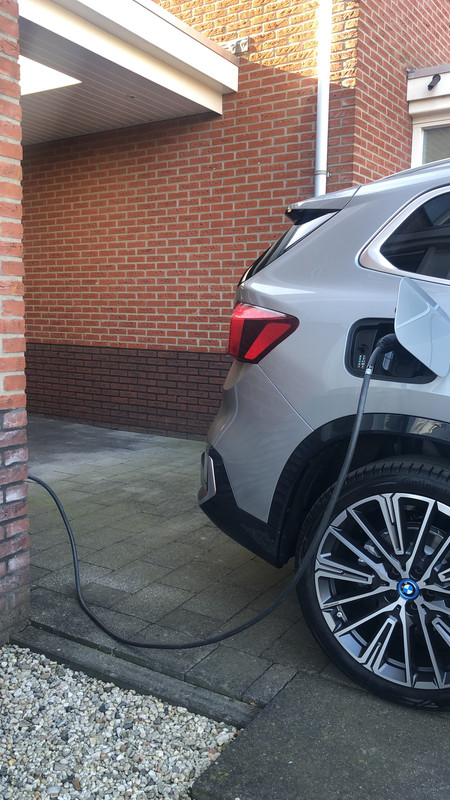 92515B57-4E5C-4BED-9E8F-DC9C374ECD4F