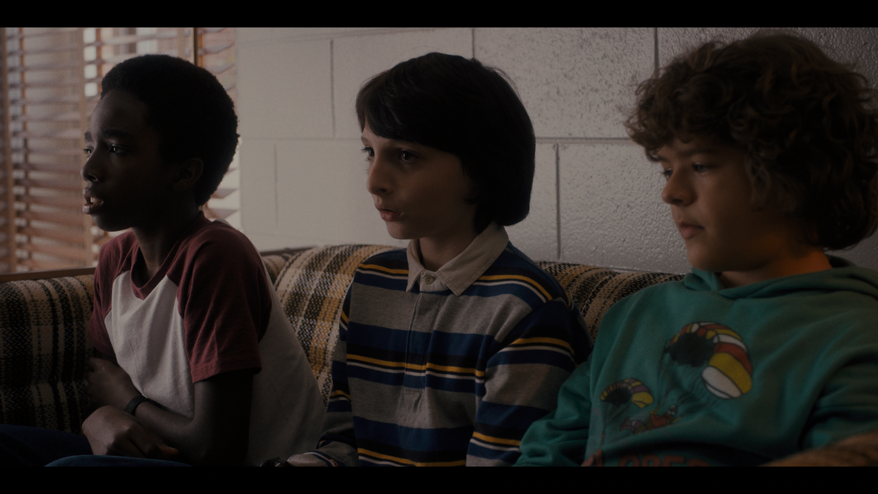 Stranger.Things.S01E01.2160p.Netflix.WEB-DL.DDP.5.1.H.265-HHWEB.mp4_snapshot_24.30.719