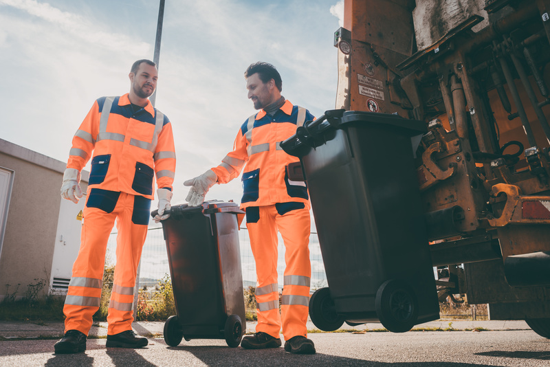 Elements to Consider While Choosing the Right Skip Bin Hire Company