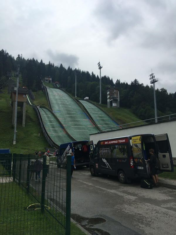 D4C808B5-26DA-4F35-B846-AEE5A30DAB03