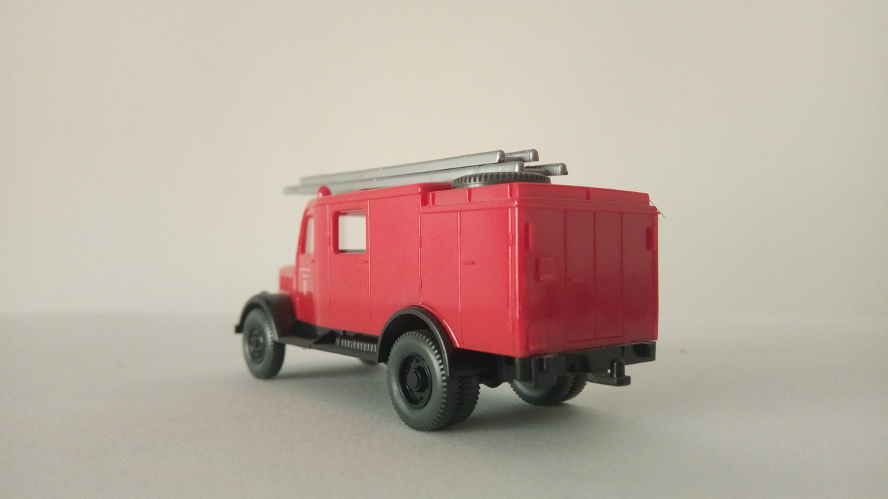 Macht (7975)