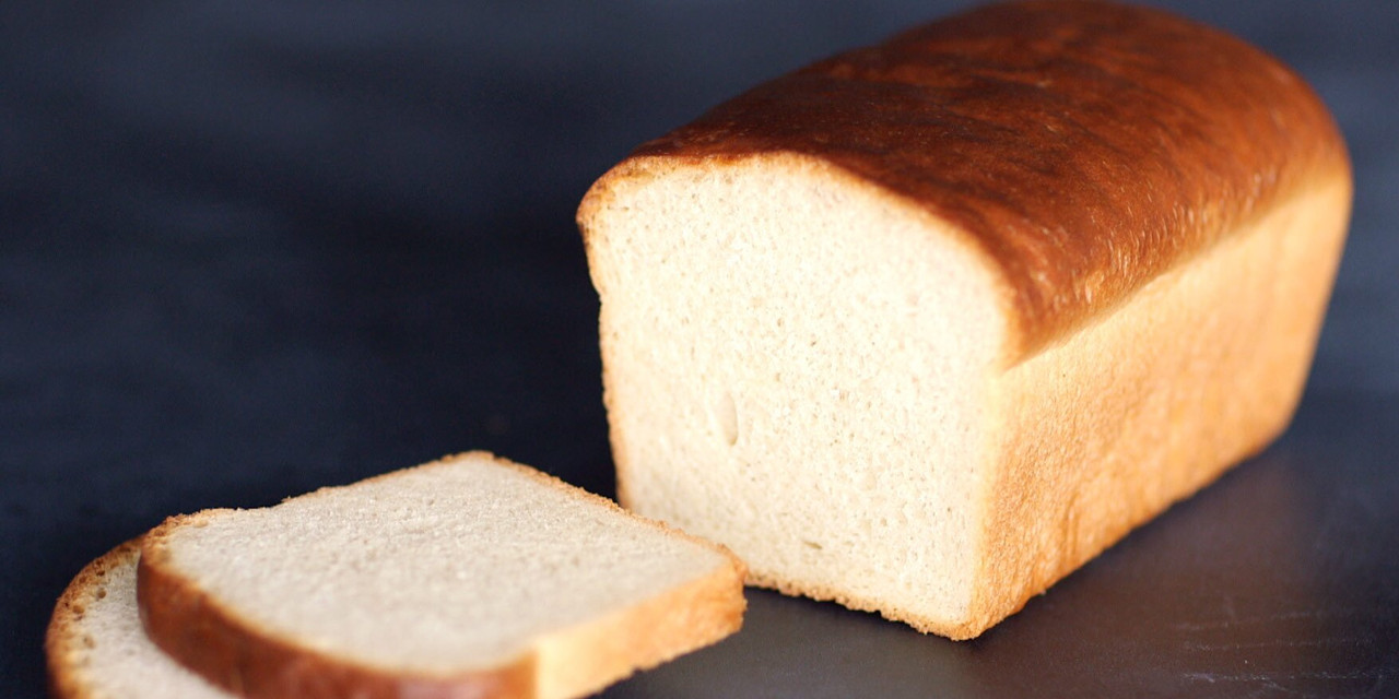 image?q=85&c=sc&poi=[0,0]&w=1753&h=877&url=https://assets.marthastewart.com/d27/homemade_white_bread