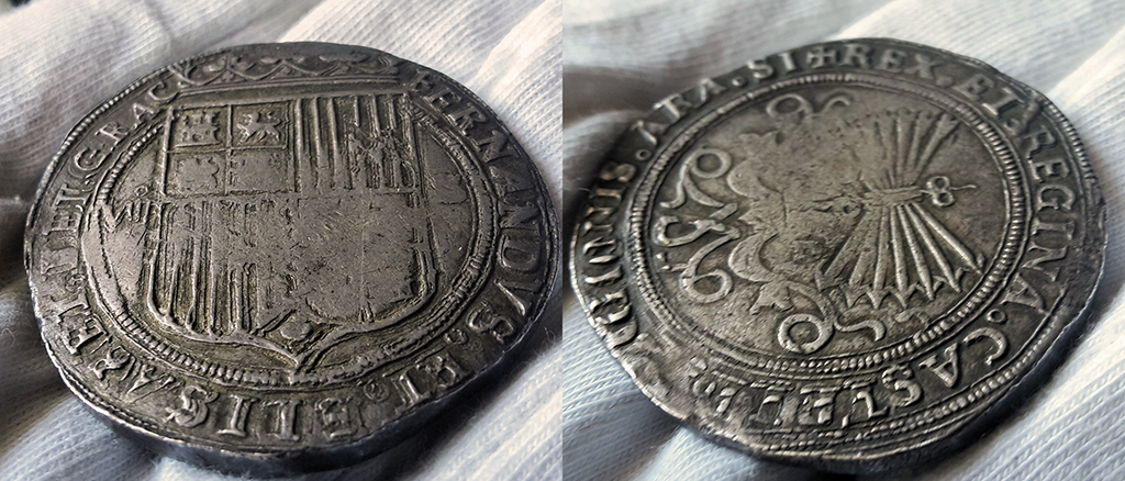 8 reales. A nombre de los Reyes Católicos. Sevilla. RRCC2