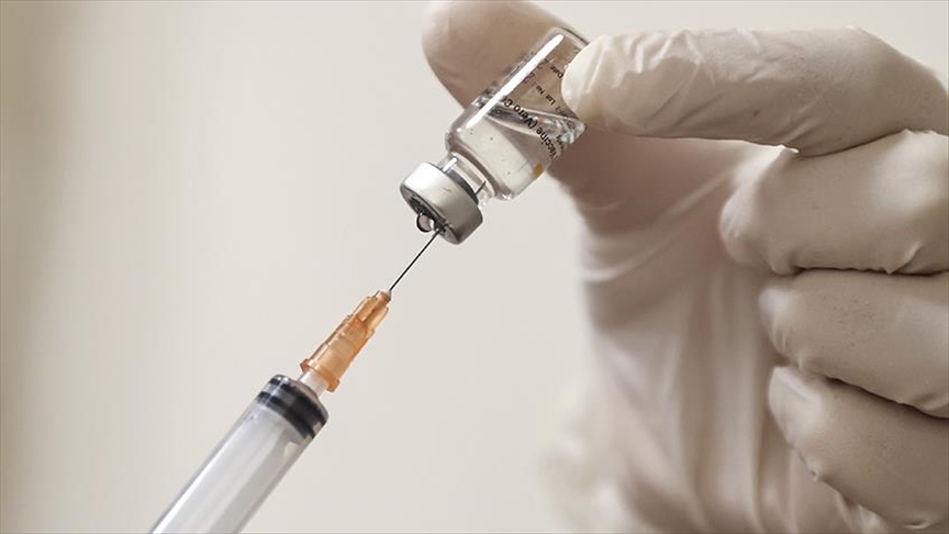 OMS arremete contra los países que están dando un cuarto refuerzo de la vacuna