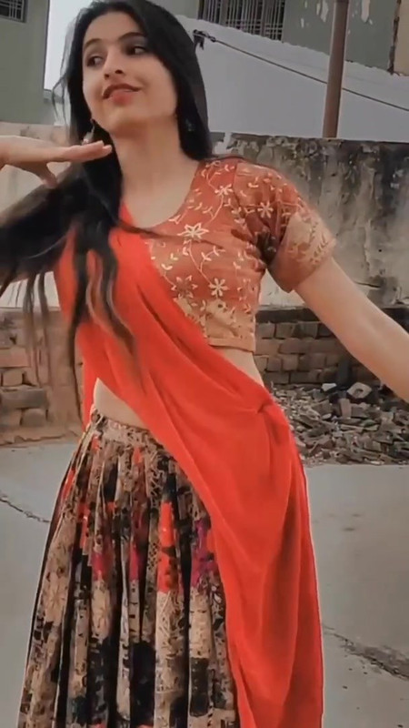 Pari MoMo hot New Instagram Reels   New Instagram Reels   Bhabhi Instagram Reels.mp4.0003