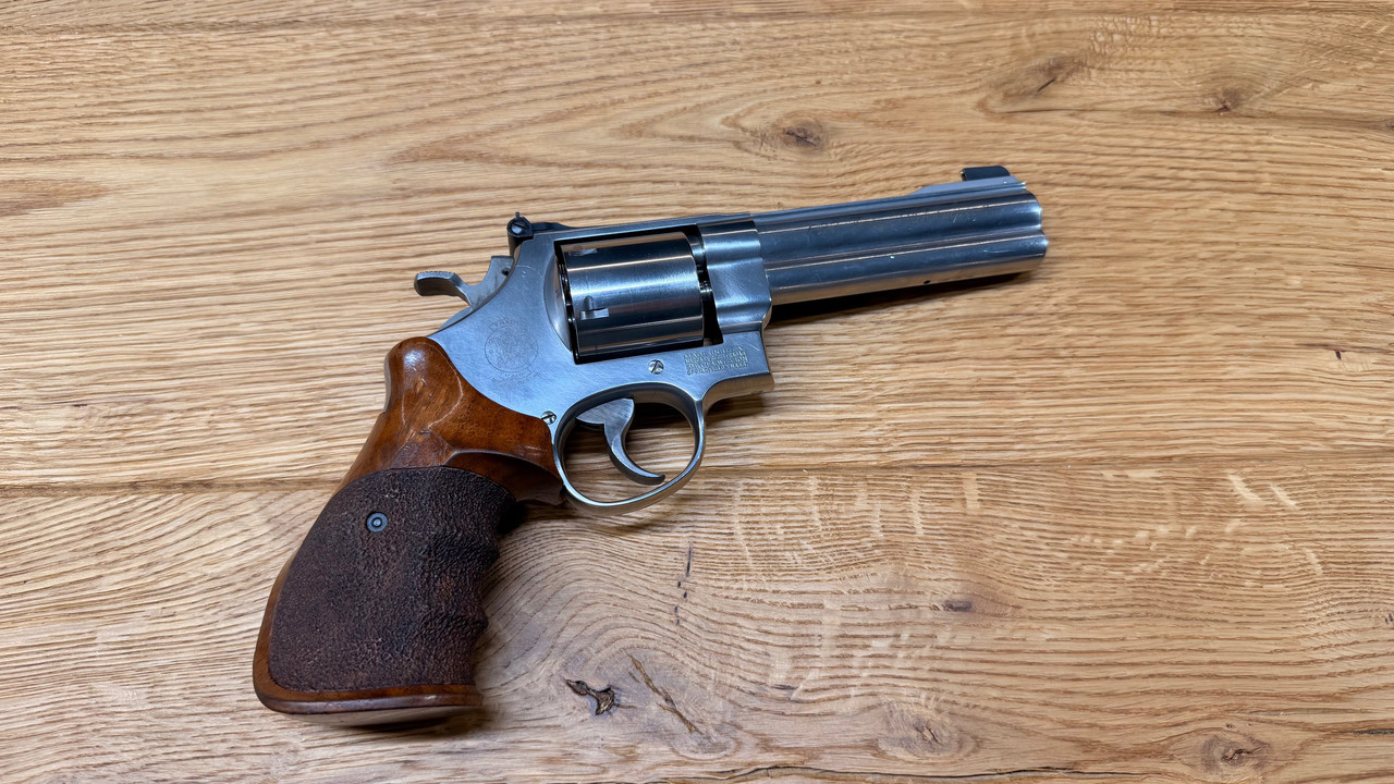 Smith-Wesson
