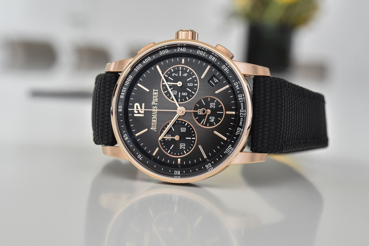 Code-11.59-by-Audemars-Piguet-Selfwinding-Chronograph-Gold-and-Ceramic-26393NR.OO_.A002CA.01-8-2048x