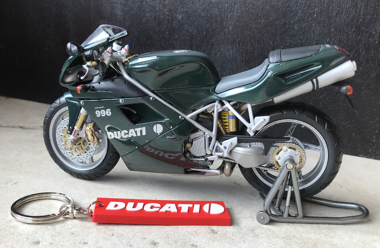 47D74299-F5EF-41F6-BD47-19A6C4687032