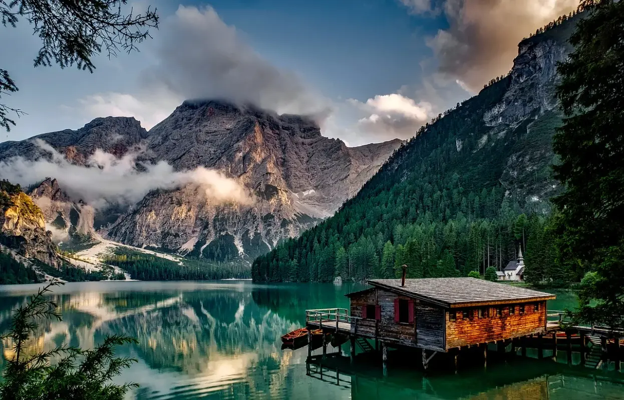 green-mountains-1587287-1280.webp