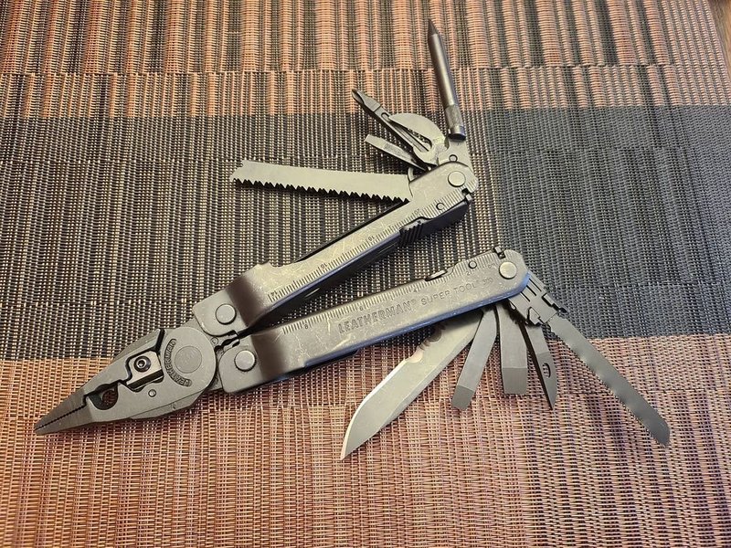 Leatherman Super Tool 300 Multitool 