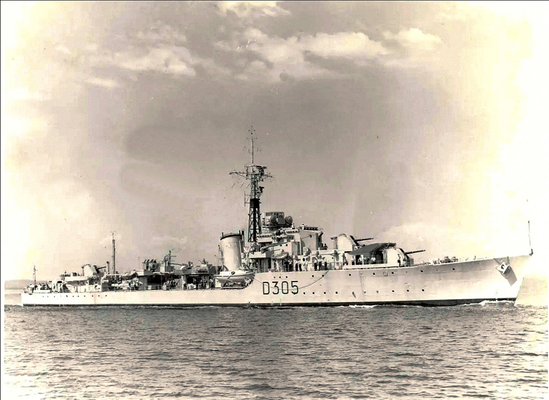 https://i.postimg.cc/FFWGMQk1/HNo-MS-Trondheim-ex-HMS-Croziers.jpg