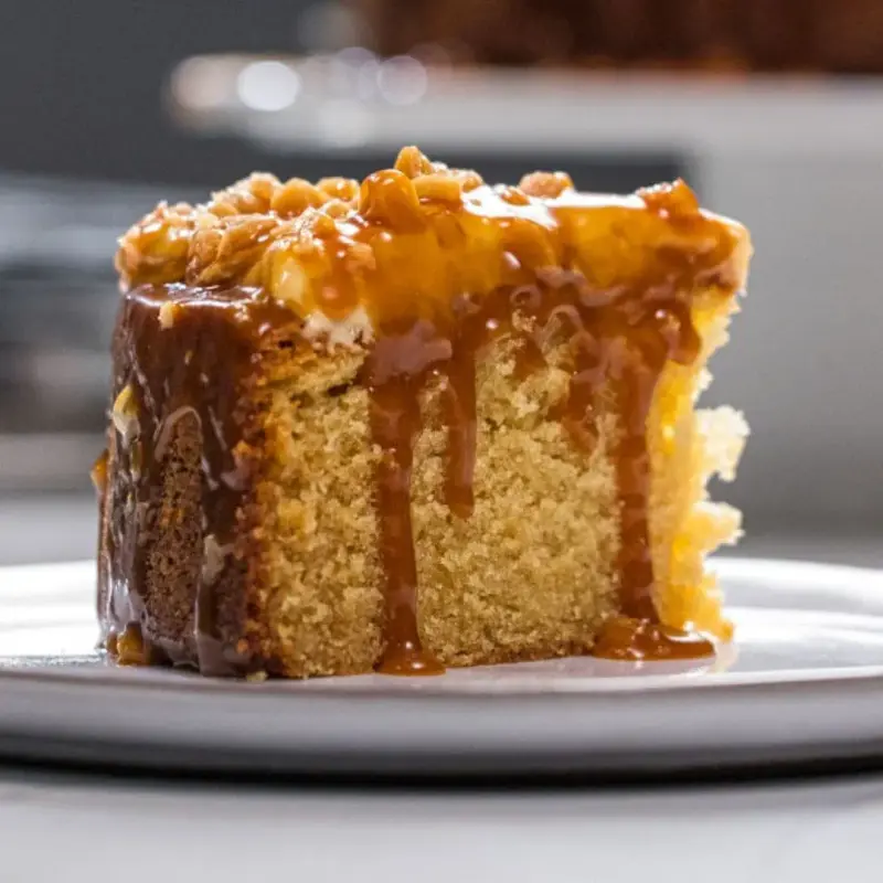 Bolo de Caramelo Salgado sem glúten e sem lactose
