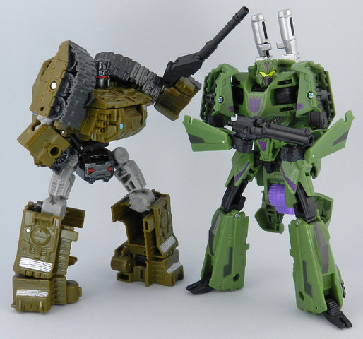 Brawl-with-Fall-of-Cybertron-Brawl-Robot