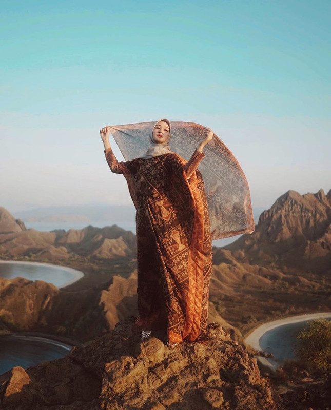 7 Potret Dian Pelangi dalam berbagai kesempatan, anggun dan memesona
