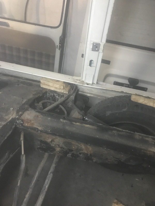 2C5A6E51-6674-4F59-B542-0CBE5BB1DC3A