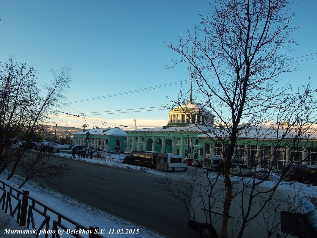 Мурманск, вокзал, зима Мурманск, вокзал, зима