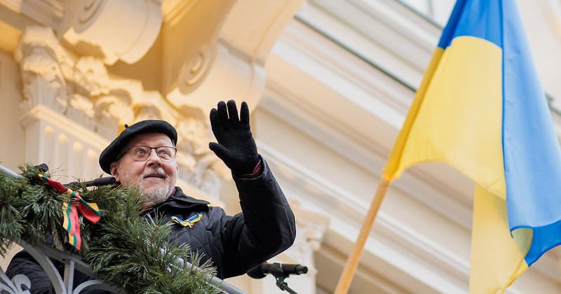 Lietuvos šviesuomenė apie landsbergyną, dergiantį ant Tautos poeto Justino Marcinkevičiaus