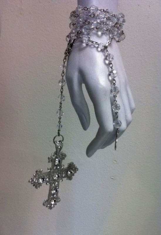 beaded braclet with cross