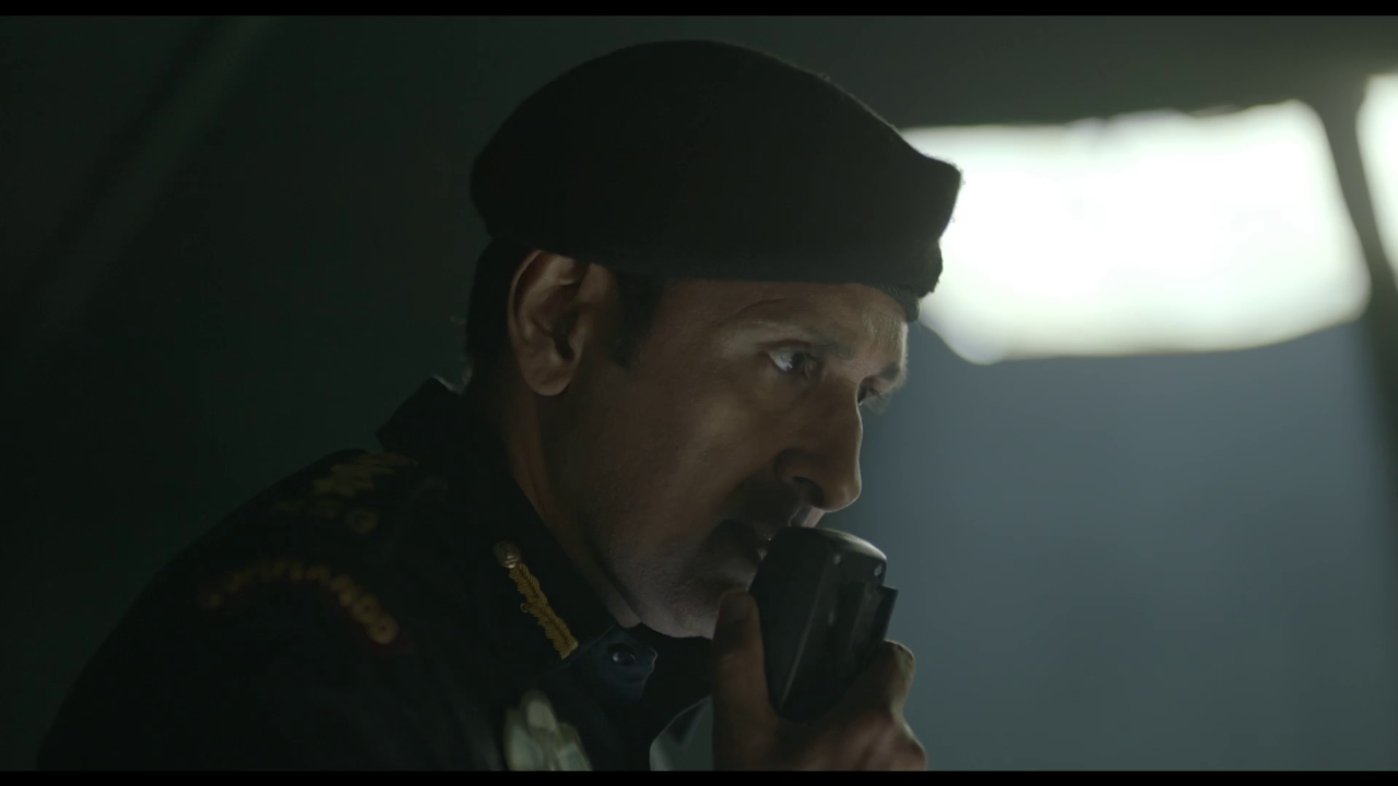 vlcsnap-2023-12-27-23h24m04s521