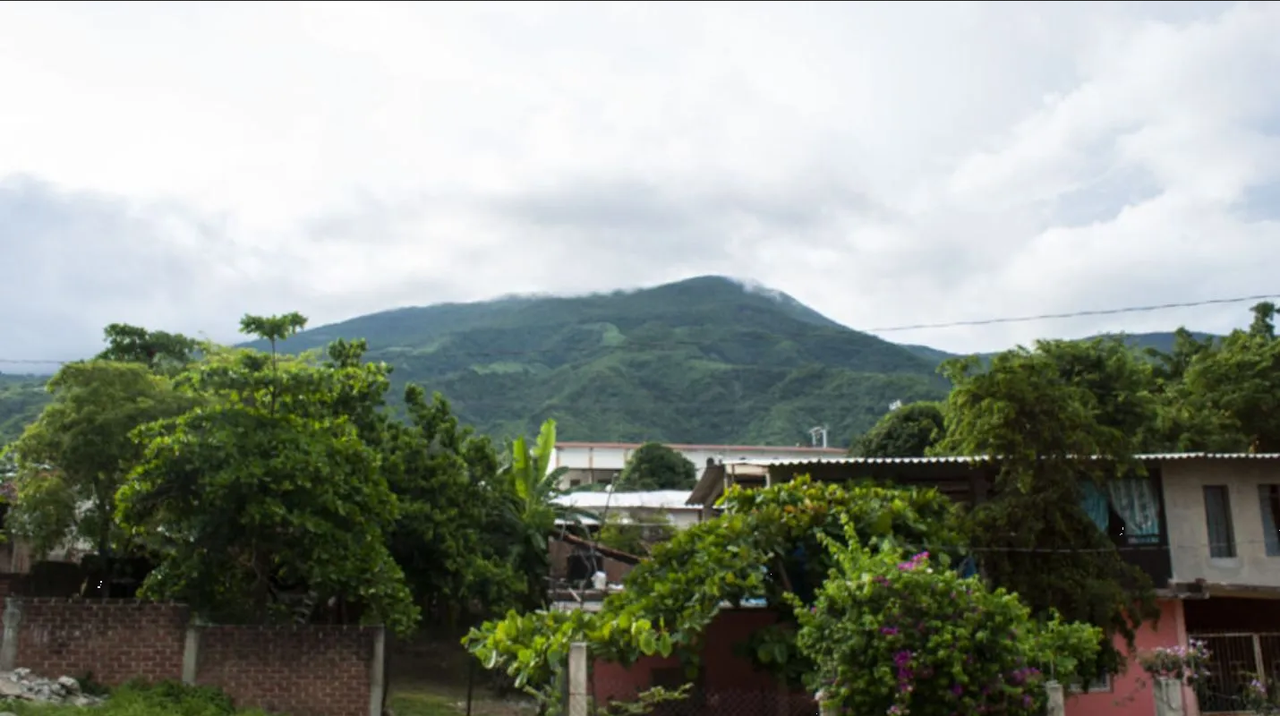 Por ataques del CJNG, clases y actividades quedan suspendidas en Ostula, Michoacán