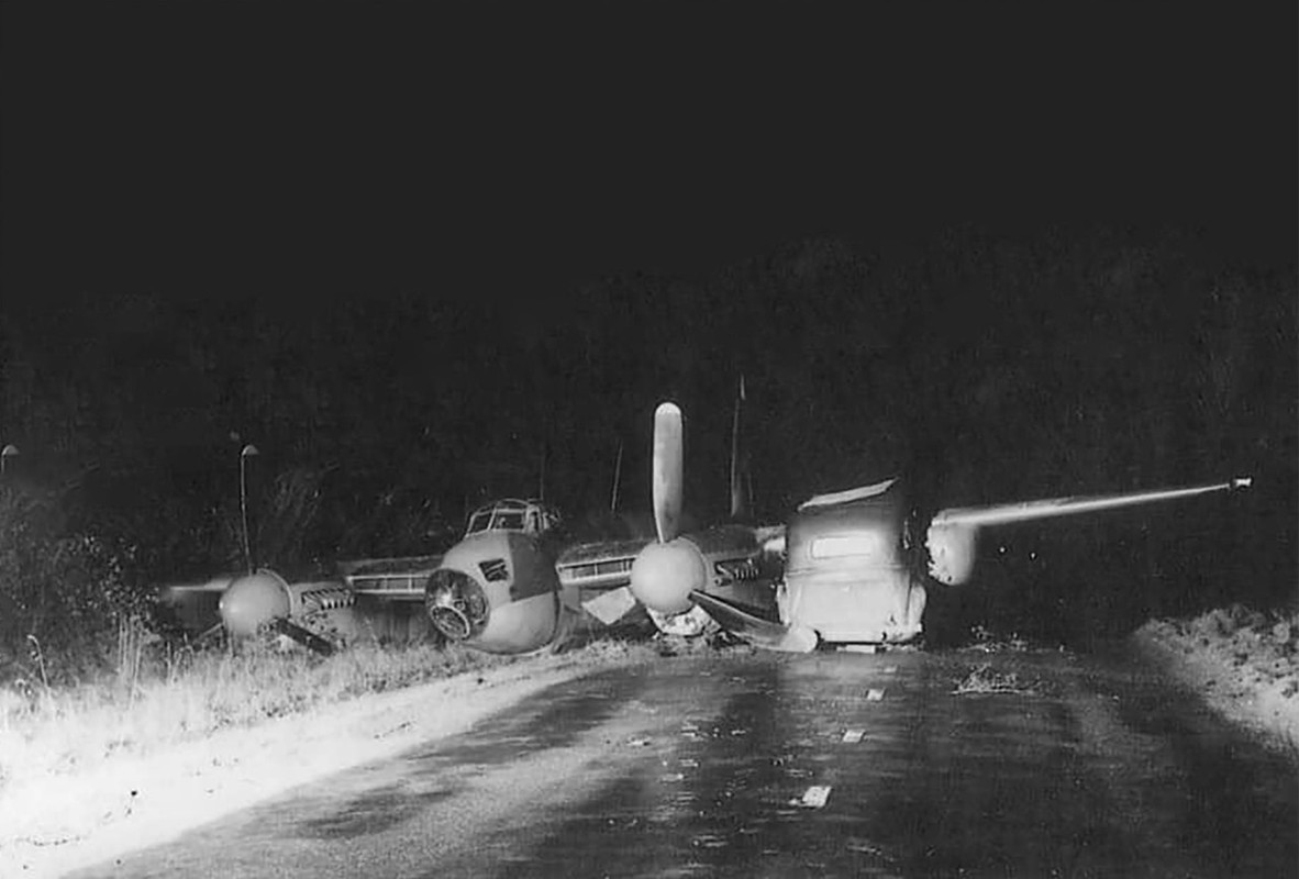 Mosquito-Forced-Landing.jpg
