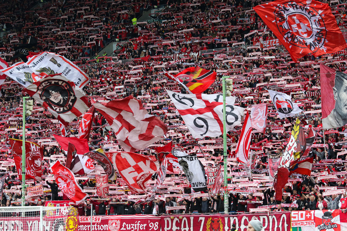 1-fc-kaiserslautern-hansa-rostock-2-bundesliga-2022-2023-6