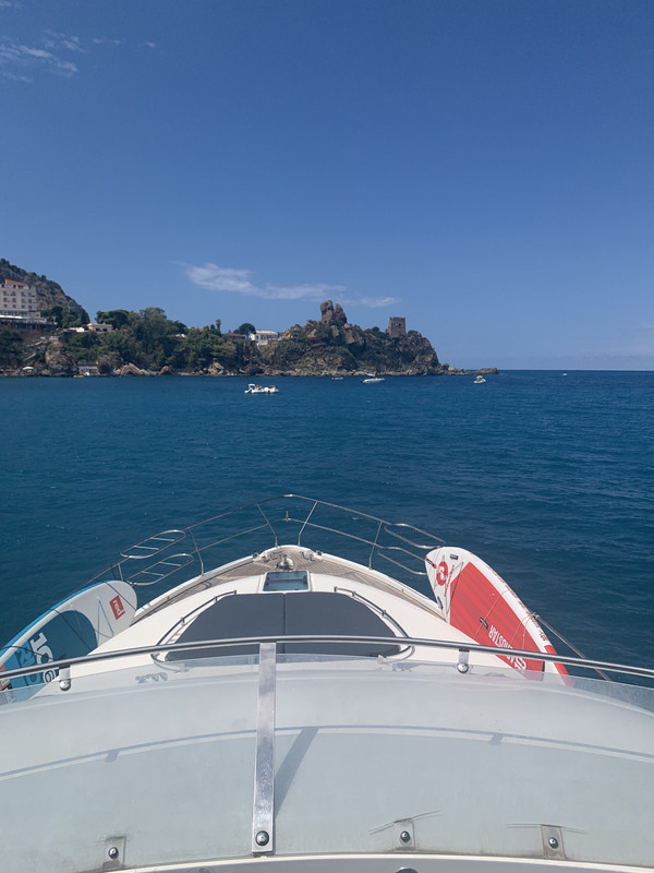 61127AC1-9230-44AD-93A7-7E29F63E5633