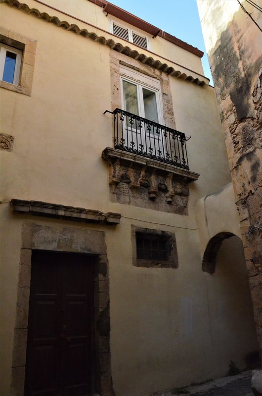 SIRACUSA-26-4-2019 - Italia y sus pueblos-2018/2019/2023 (102)
