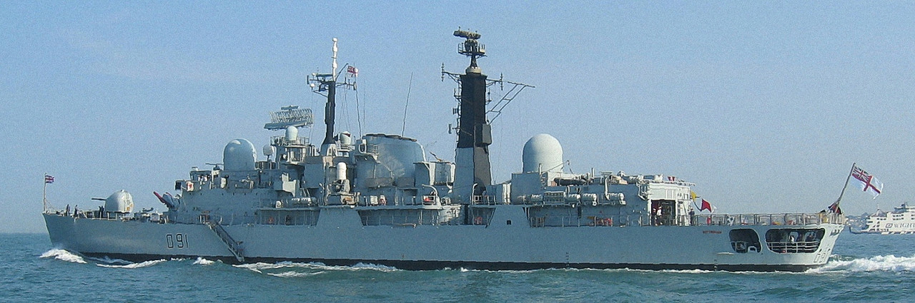HMS Nottingham (D91)-2