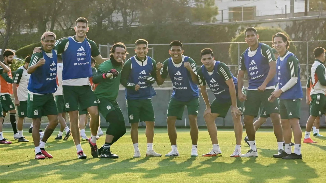 Selección Mexicana entrenó a doble sesión para enfrentar a Jamaica
