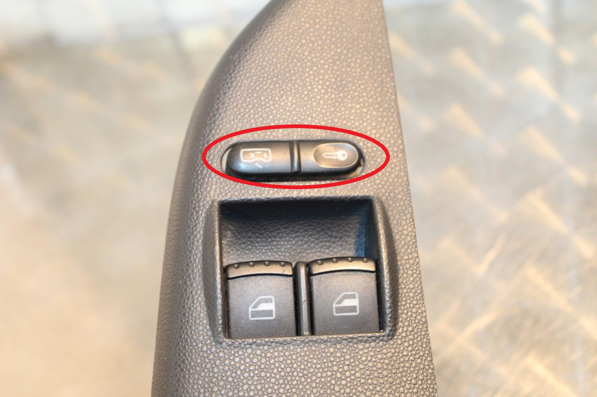 05 Fabia classic HTP Central Locking issue (not remote) Skoda Fabia