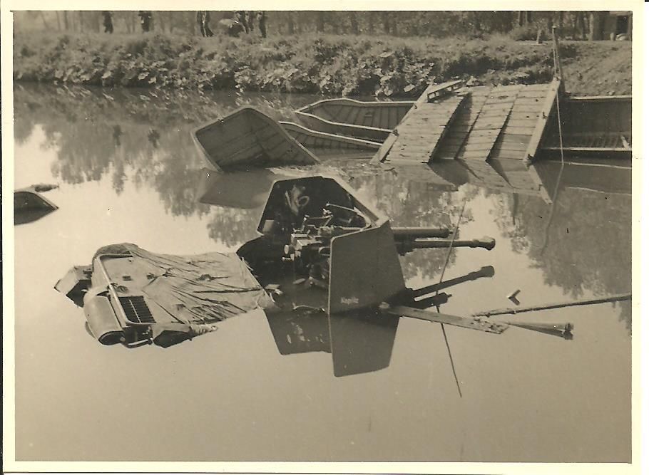 Orig Foto Panzer-Jäger SFL 4,7 Pak Kampf Versenk