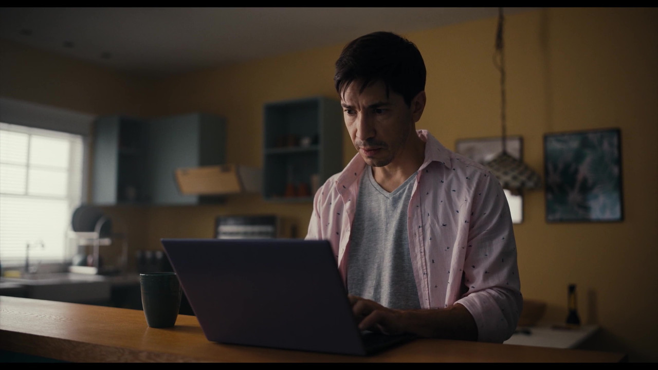 vlcsnap-2025-10-09-00h27m16s375