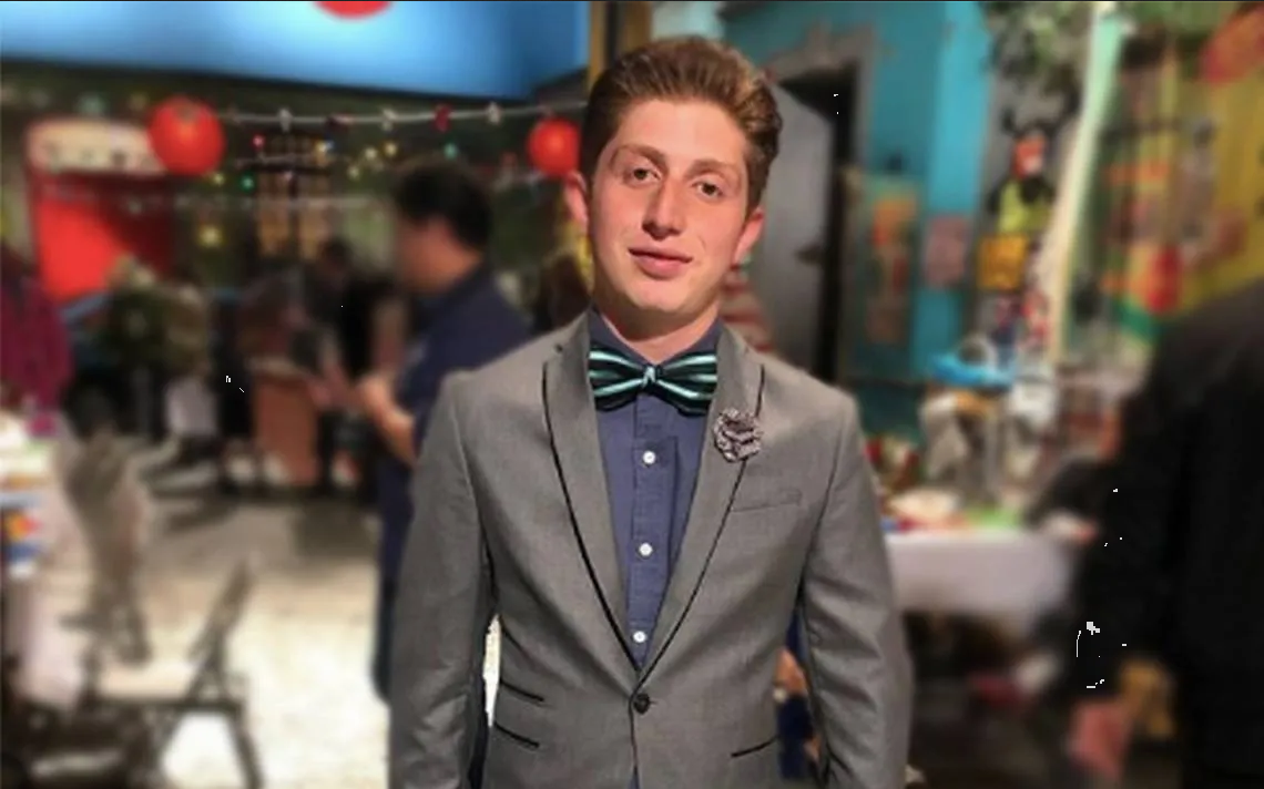 Papá de Octavio Ocaña explota contra periodista por decir que su hijo se disparó solo