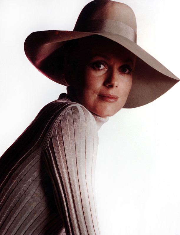 catherine_deneuve_md58