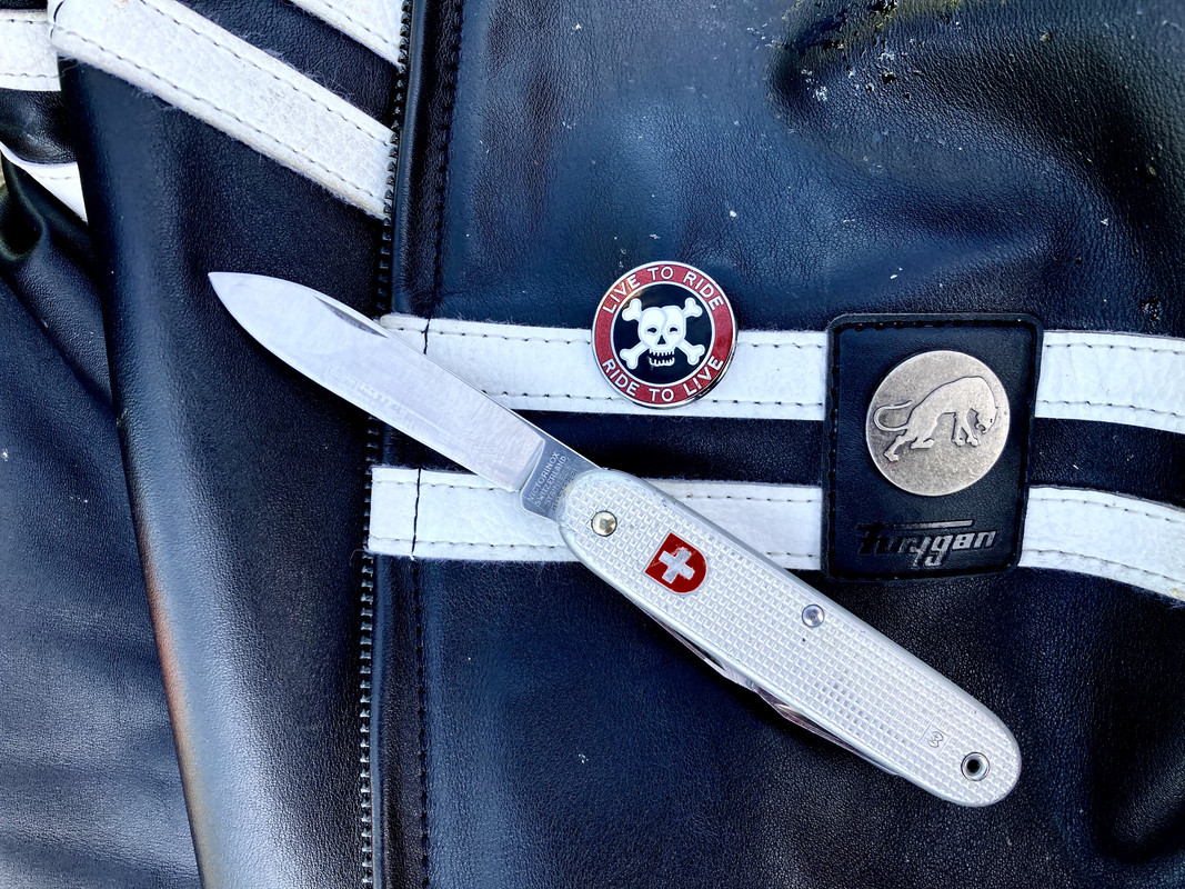 CD30C7DC-1846-4D0E-B483-722AADD90DC9