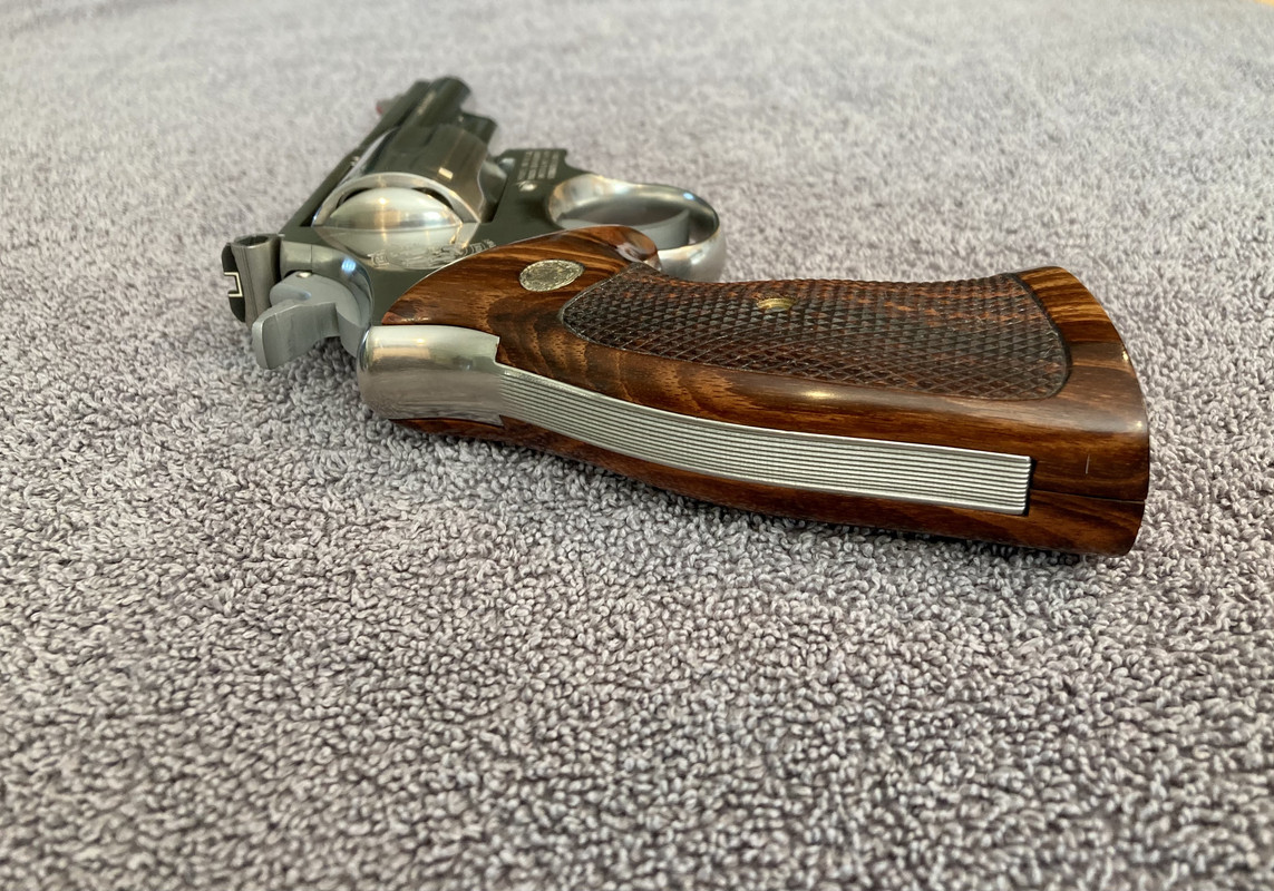 2D9F8A61-BF81-4E14-9938-BD30900877FB