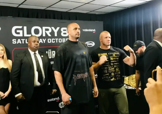 GLORY 89 в Бургас: Бойците минаха кантара - видео