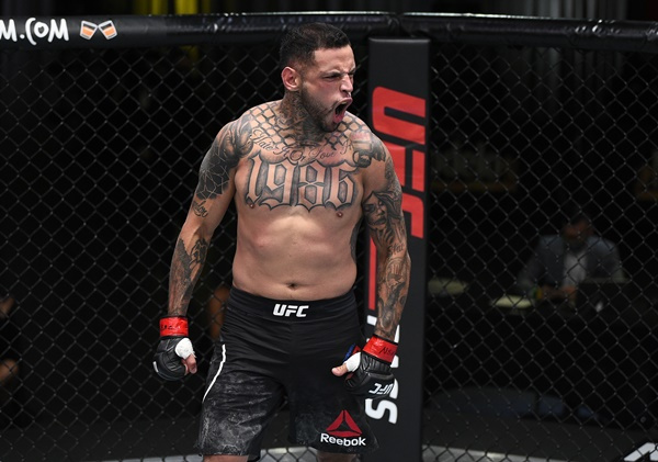 Боец на UFC е с рекорд 200-0 в уличните битки
