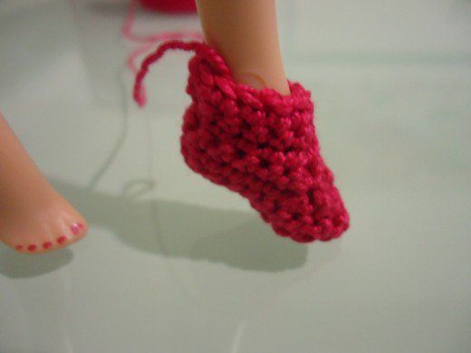Step-by way of-Step Flat-Foot Doll Shoe Pattern