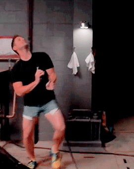 tumblr-ocx3p6-B0s-B1u18oyso2-400.gif