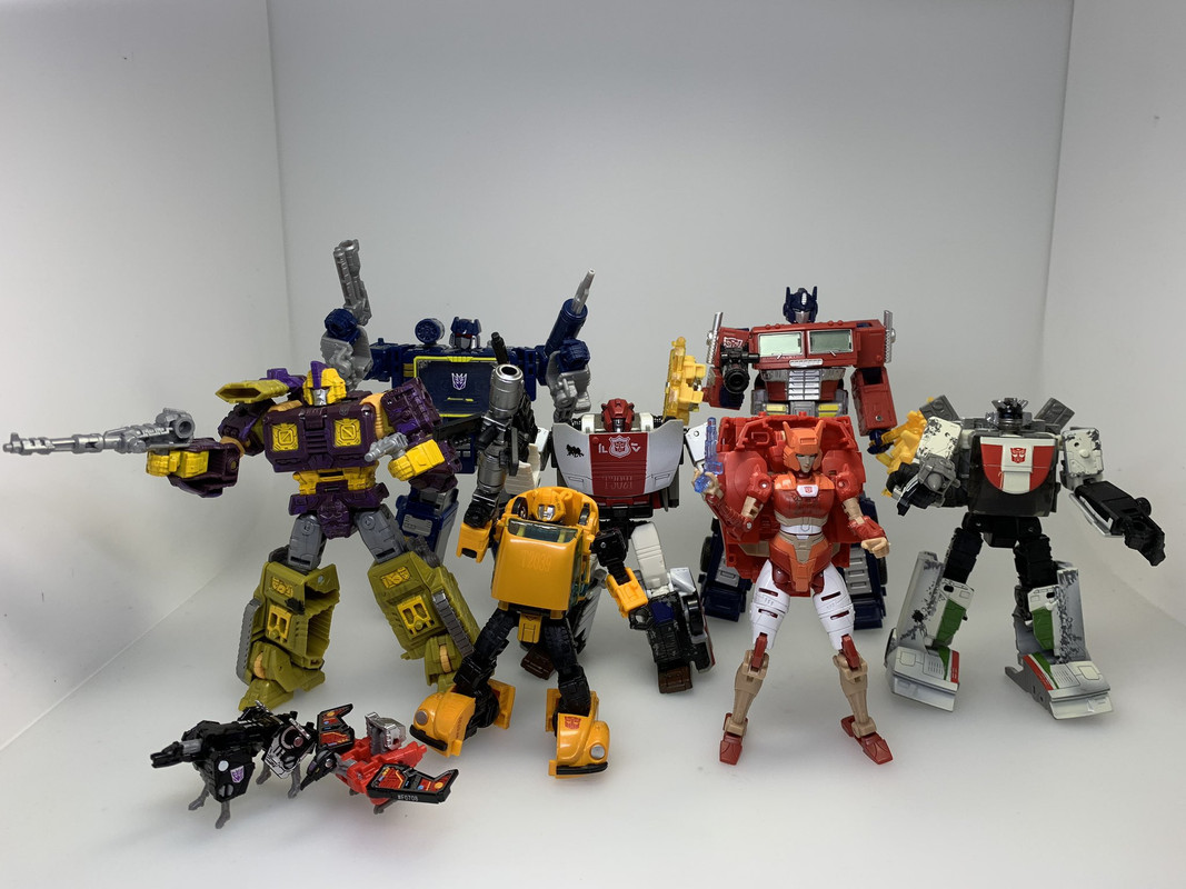 01-Takara-Netflix-War-For-Cybertron