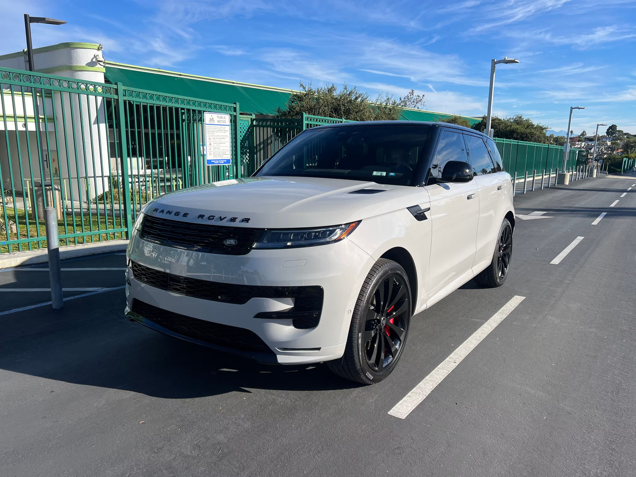 2025 Land Rover Range Rover Sport P530