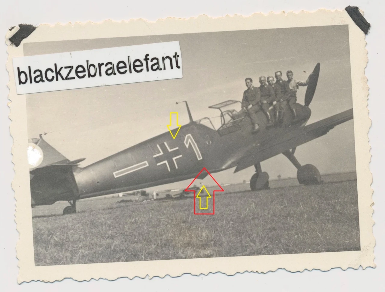 277 WK2 FOTO Messerschmitt Me 109 Die Nummer 1 (1)