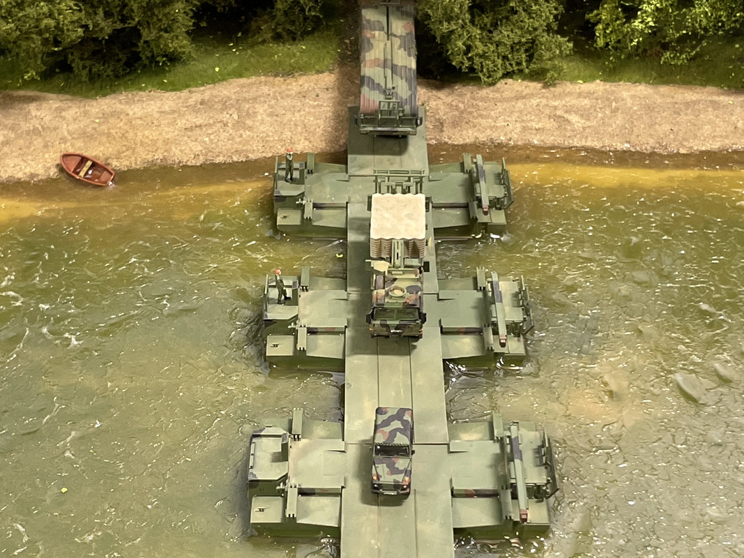 75B1F8EC-0830-47A5-B251-FE51F2EBBBB1