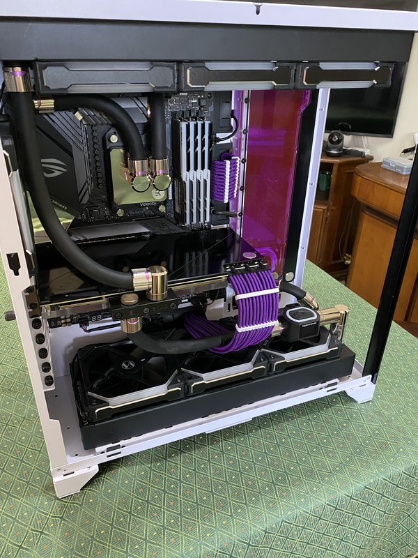 43693891-A620-4806-97BB-9AC47EBC688B