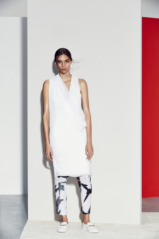 Camilla_and_Marc_022_1366.1366x2048