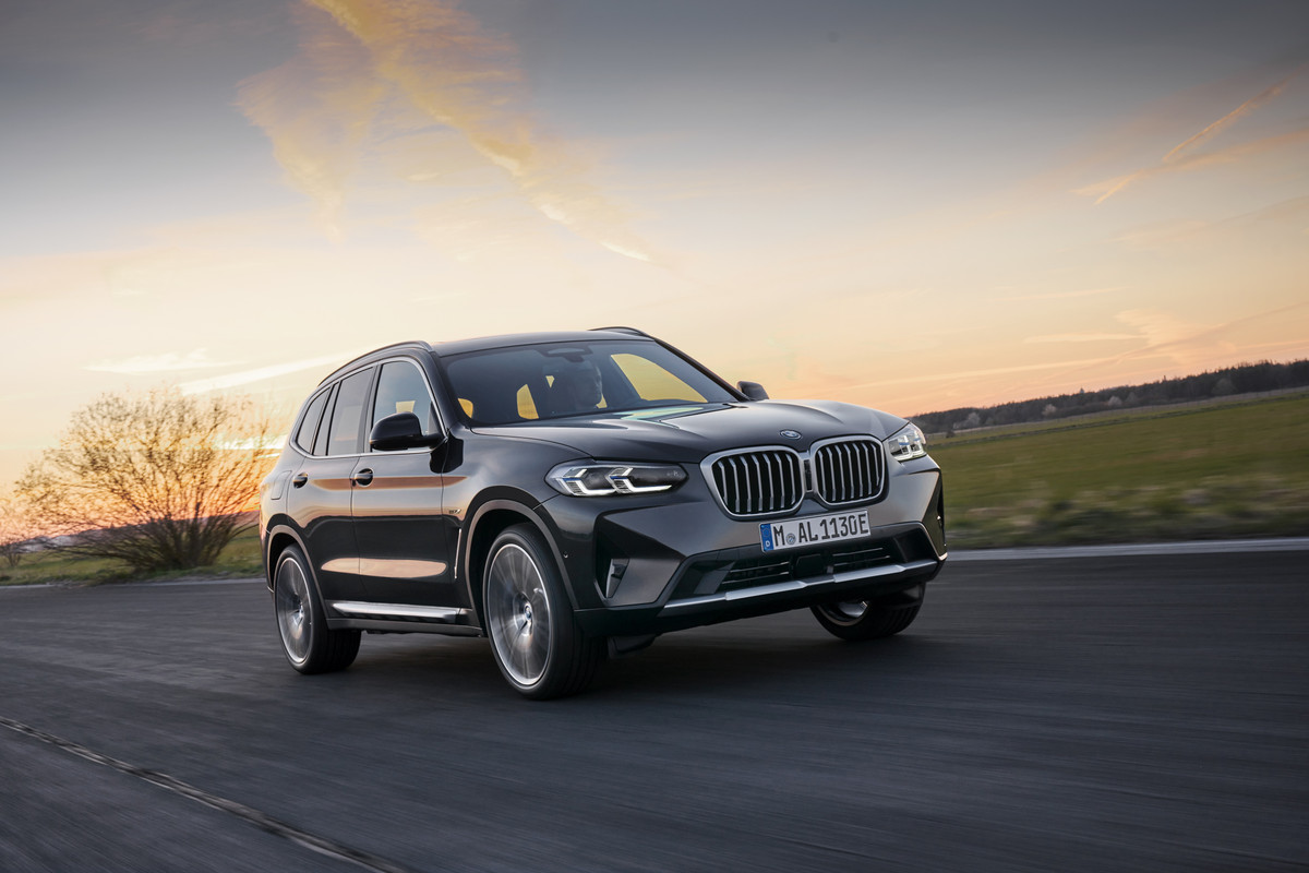 P90424696_highRes_the-new-bmw-x3-xdriv