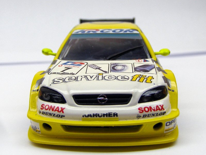 Opel Astra V8 Coupe DTM 2001 Reuter (2)