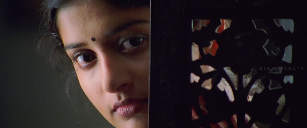 Run 2002 WebRip [Tamil] 480p 720p ESub Screenshot